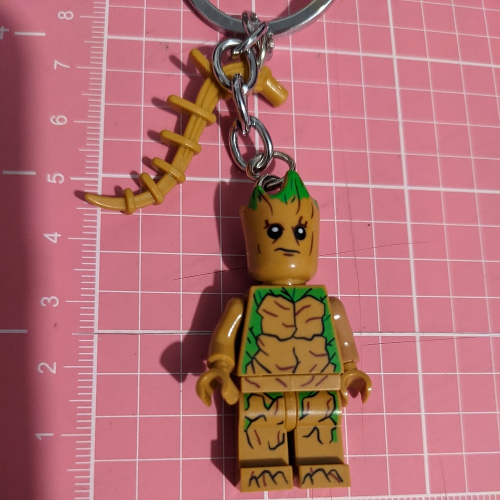 Groot Lego Keychain - Picture 2 of 3